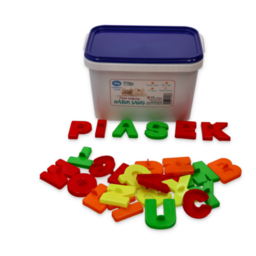 Natur Sand 3 kg with molds letters and numbers and sandpit